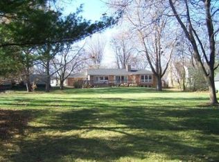 919 S Hale St, Wheaton, IL