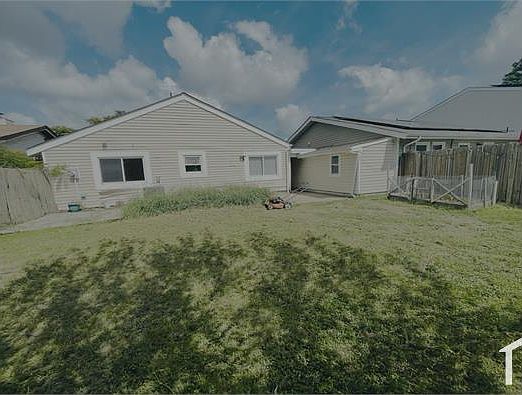 2nd image of 3309 Sugar Creek Dr