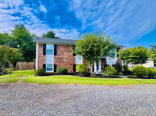 4 Colebrook Rd, Fredericksburg, VA 22405