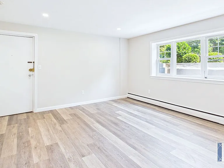 1395 Furnace Brook Pkwy — Photo 10