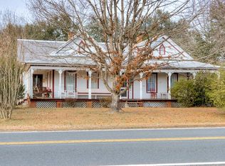 2247 New Holland Rd, Wagener, SC 29164
