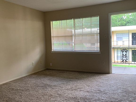 2nd image of 3636 Spottswood Ave APT 16