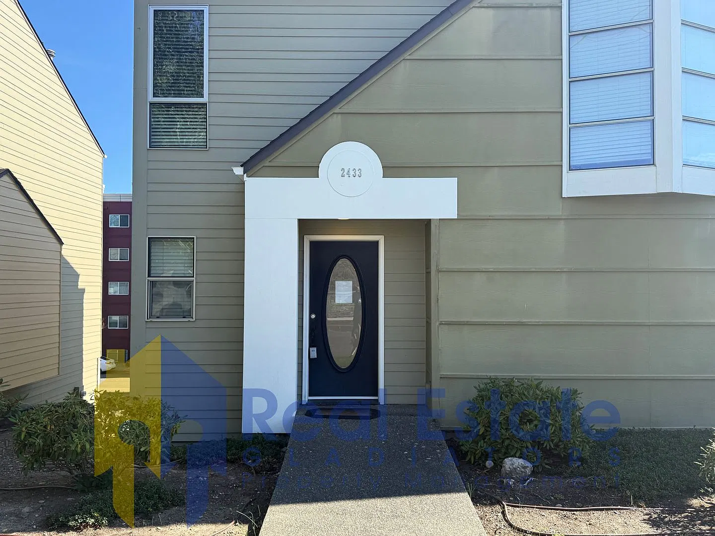 Picture-Perfect Townhome 2433 S I St, Tacoma, WA 98405 — Photo 1