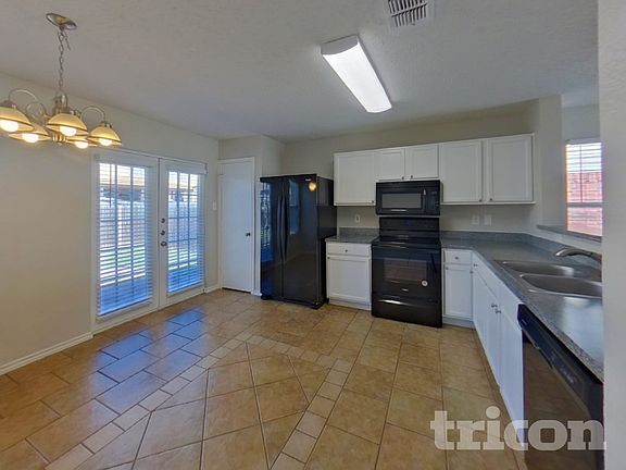 4th image of 4604 Palm Ridge Dr