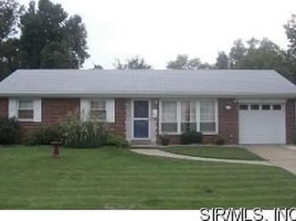 305 Lucinda Ave, Belleville, IL 62221