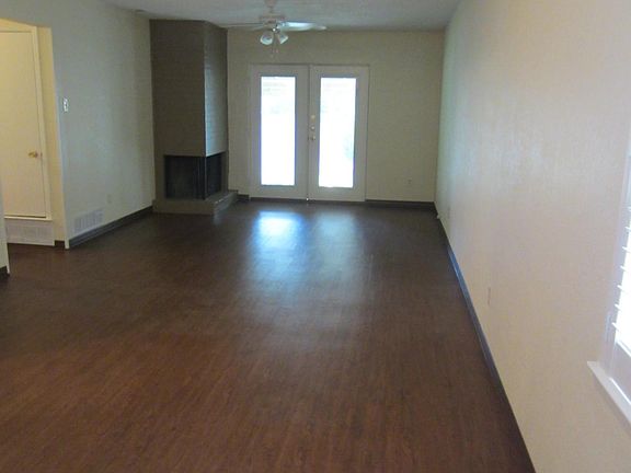 4th image of 3602 Galaxie Dr