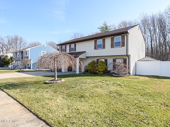 2nd image of 4 Colgate Court