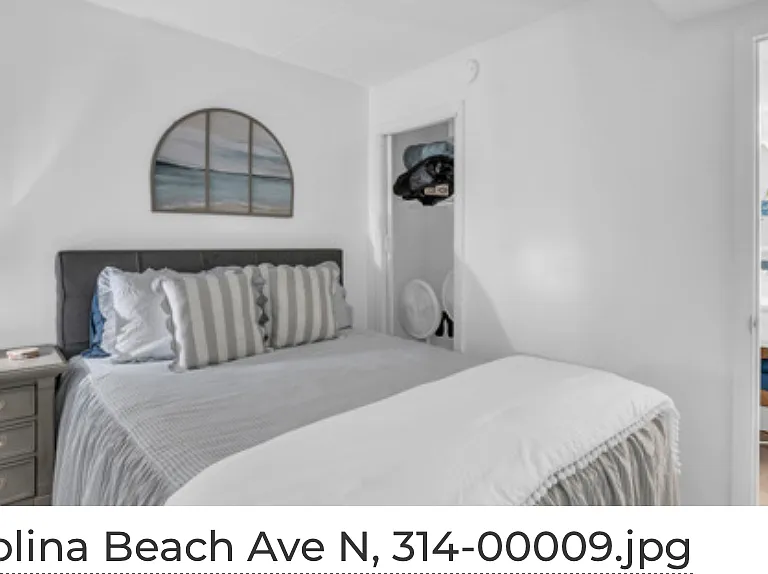 222 Carolina Beach Ave N — Photo 4