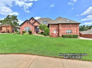 104 Hamptonridge Rd, Edmond, OK 73034