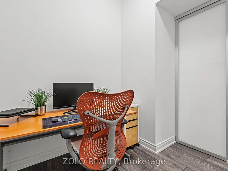 1050 Main St E #618 — Photo 15