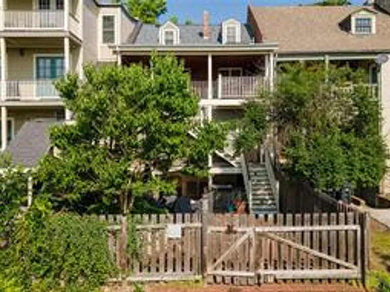 332 S Main St — Photo 31