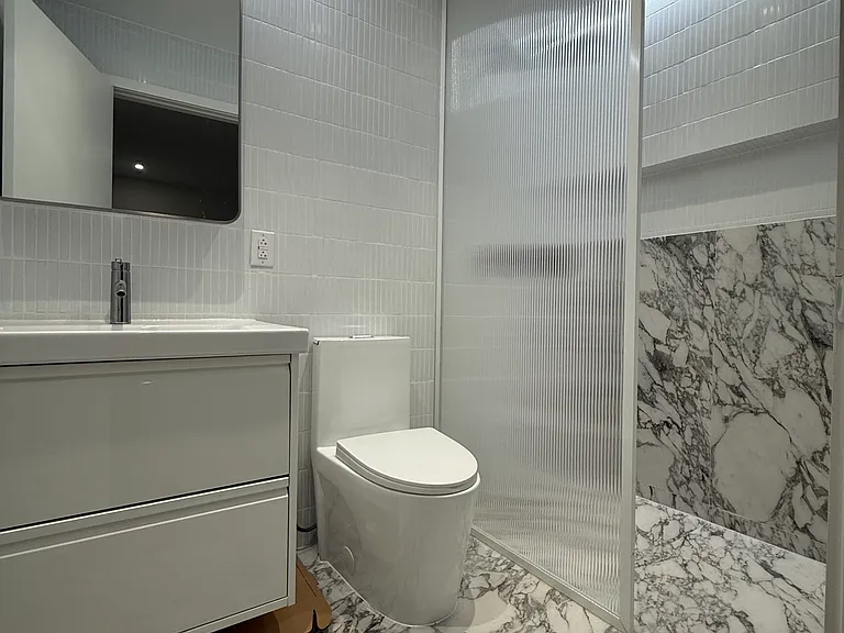 1354 Union St #1 — Photo 13