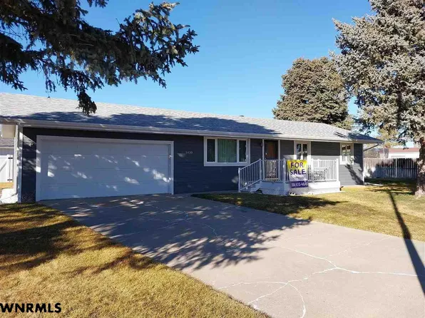 1430 Bonanza St, Gering, NE 69341