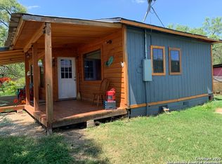 1245 East Trl, Pleasanton, TX 78064