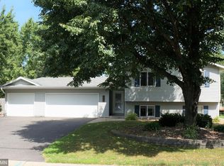 10624 Maple Valley Dr, Osseo, MN 55369