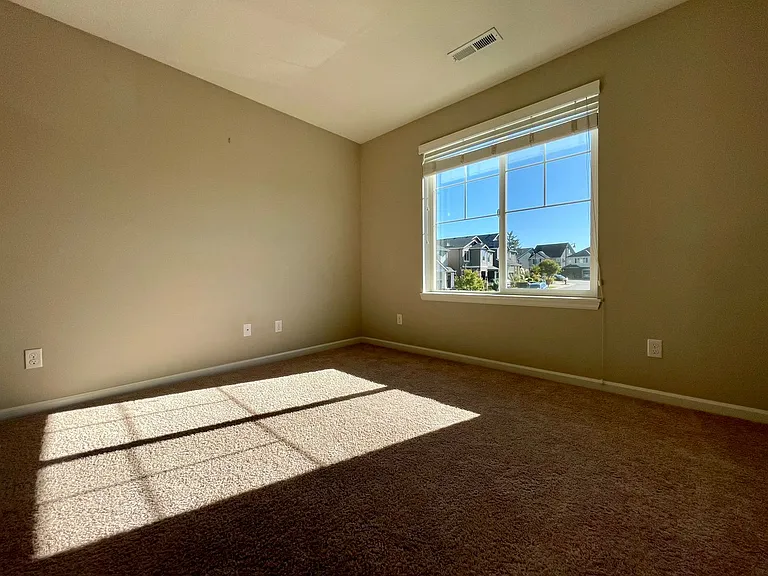 16985 NW Madrone St — Photo 15