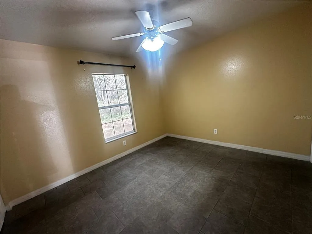 3 bed, 2.0 bath, 1080 sqft, $1,200 — Photo 4