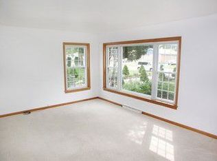 921 Medinah St, Bensenville, IL 60106