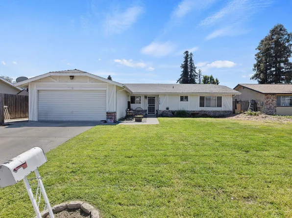 1135 E Feemster Avenue, Visalia, CA 93292