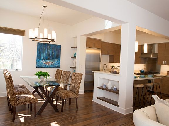 5th image of 18 W Victoria St APT 103