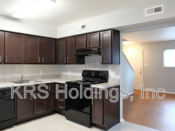 4347 Newsome Dr, Newport News, VA 23607