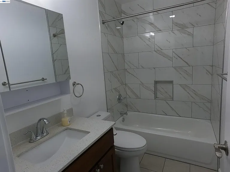 722 Foothill Blvd — Photo 7