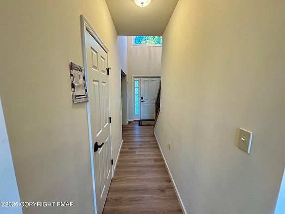 4th image of 303 Ridge Rd