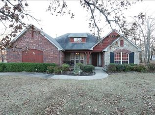 10070 Black Jack Rd, Catoosa, OK 74015