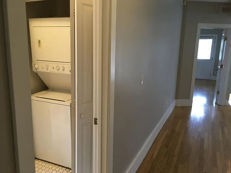 1721 Perry St #1 — Photo 17