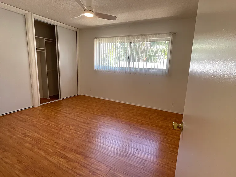 2215 N Beachwood Dr #205 — Photo 12