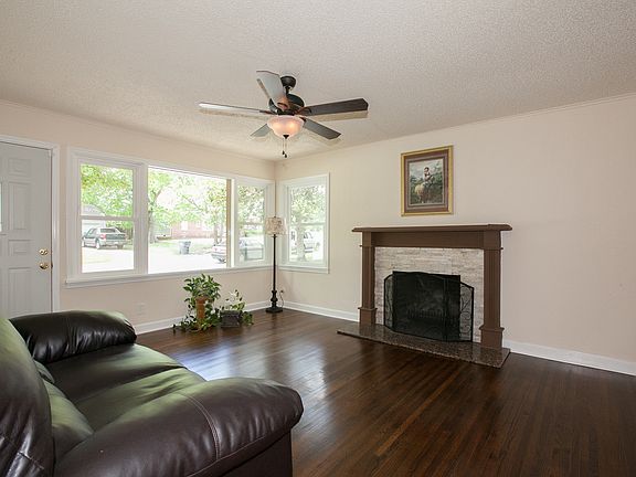 Living room at entry