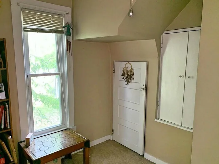 318 Laurel St W #1 — Photo 7