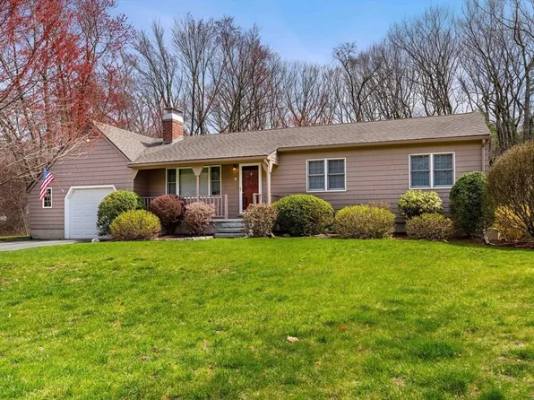9 Prancing Rd, Chelmsford, MA 01824