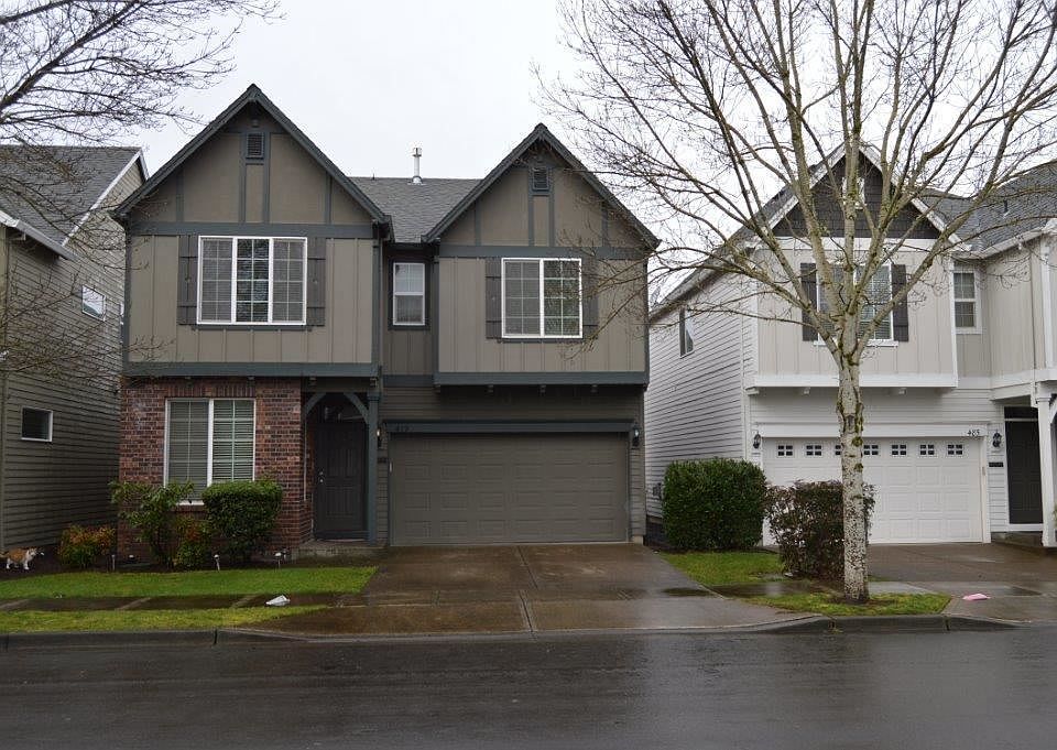 1st image of 479 NE Caden Ave