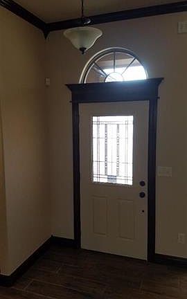 3rd image of 13070 NE Clearwater Cir