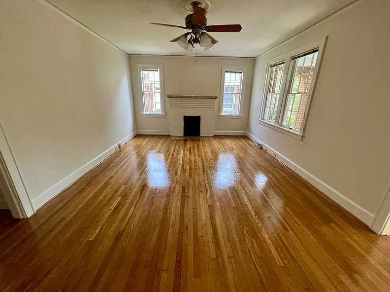 1503 Fairview Dr — Photo 4