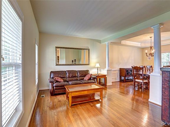 5th image of 9613 Mountain Cove Court Gln