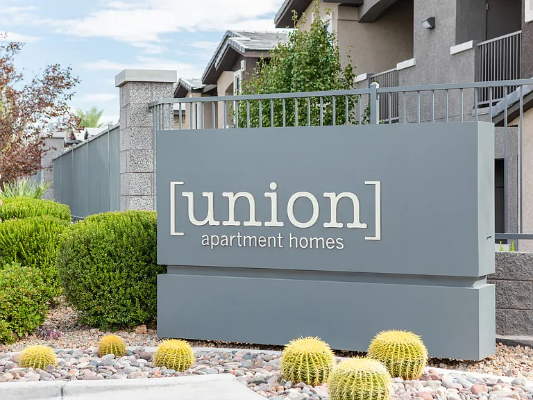 Union Apartments — Photo 20