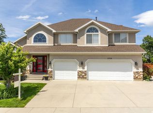 2759 E Amberwick Ln, Sandy, UT 84093
