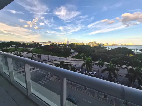 50 Biscayne Blvd, Miami, FL