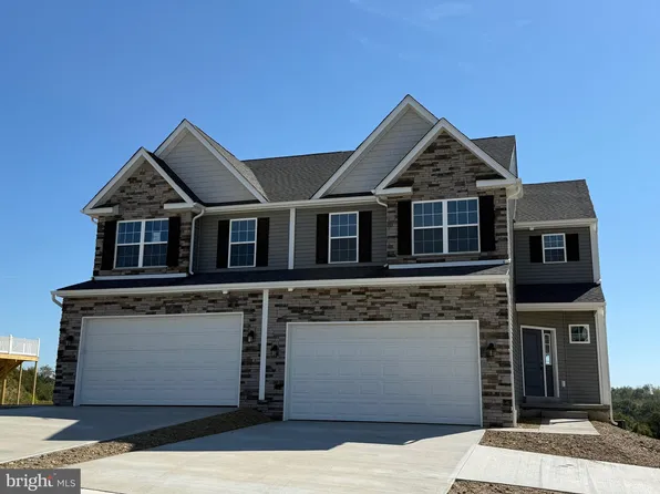 195 Sunglo Dr Lot 125, Leesport, PA 19533