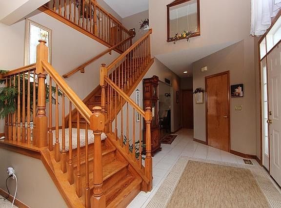 2nd image of 956 Dianthus Ct