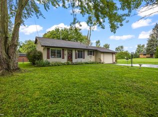 5440 S Genesee Rd, Grand Blanc, MI 48439