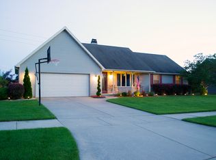 3048 Joy Ln, Green Bay, WI 54311