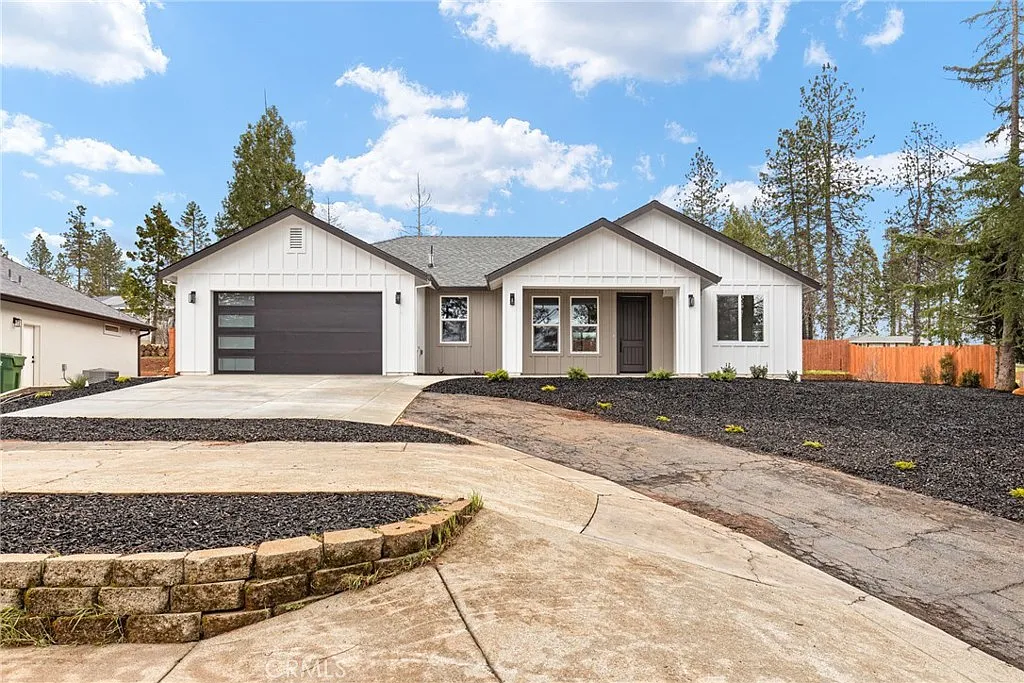 6664 Dolores Dr photo 1