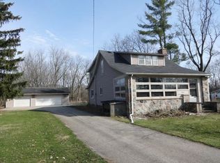 2445 N River Rd, Waterford, WI 53185