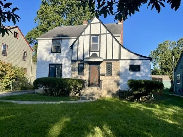 1008 S Cassingham Rd, Bexley, OH 43209