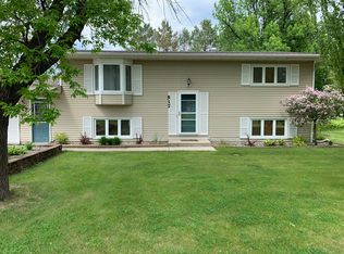 517 Broadway St, Thompson, ND 58278