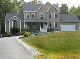 36 Pointe Trinity Dr, Strafford, NH 03884