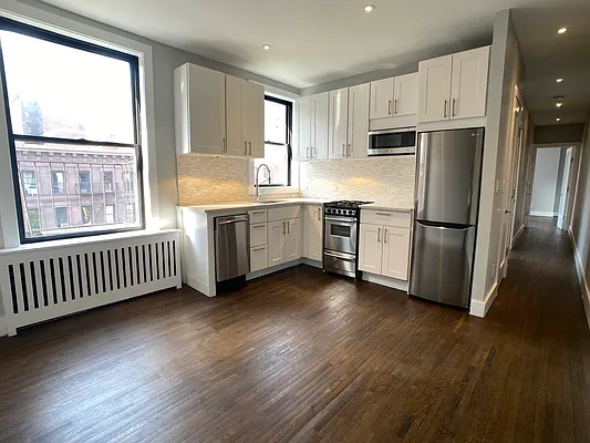 Rented by Tourma Realty LLC | media 8